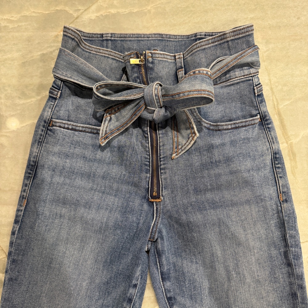 Express Skinny Stretch Super High Rise Paper Bag Jeans w exposed zipper & belt